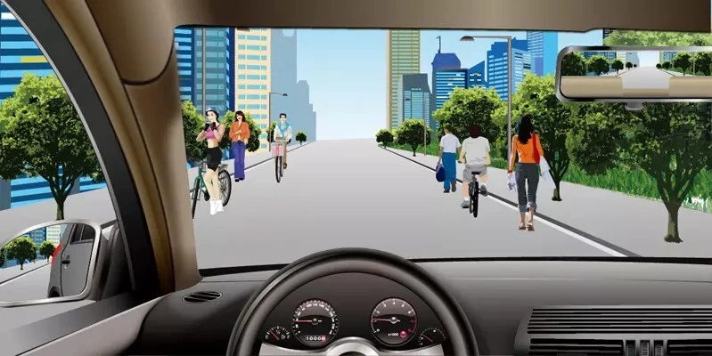 如图所示，在没有道路中心线的城市道路上驾驶机动车，最高行驶速…