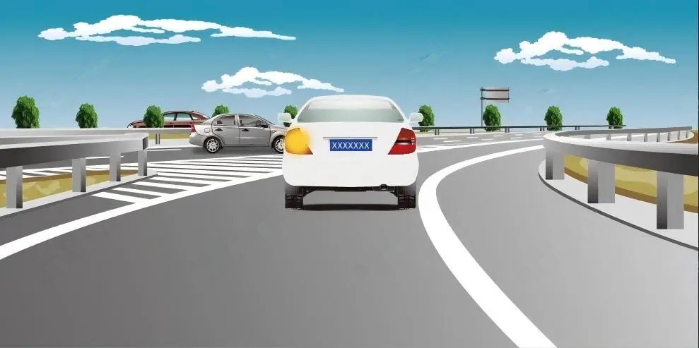 图中白色车辆可以跨越多车道进入高速公路最左侧车道。