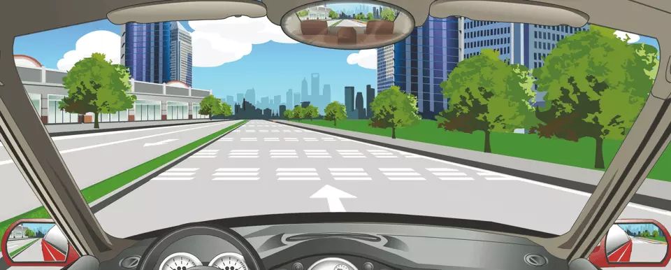 如图所示，路面白色反光虚线警告前方路段要减速慢行。